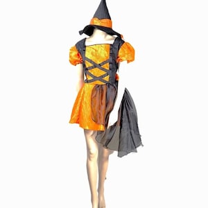 Sorcière d&#39;Halloween pour femme de taille moyenne à grande avec chapeau et bloomer inclus !