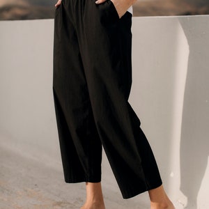 Pantalón culotte minimalista algodón negro fluido verano OSAKA imagen 5