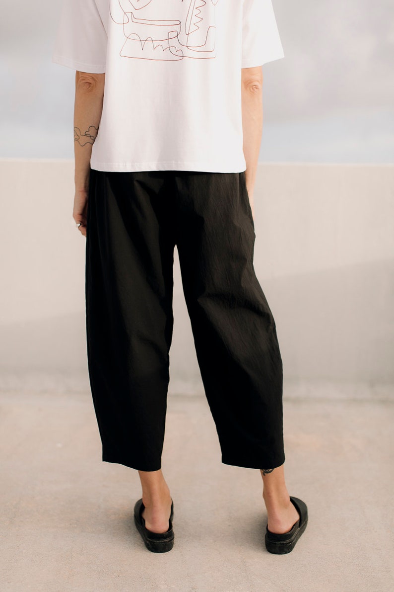 Pantalón culotte minimalista algodón negro fluido verano OSAKA imagen 7