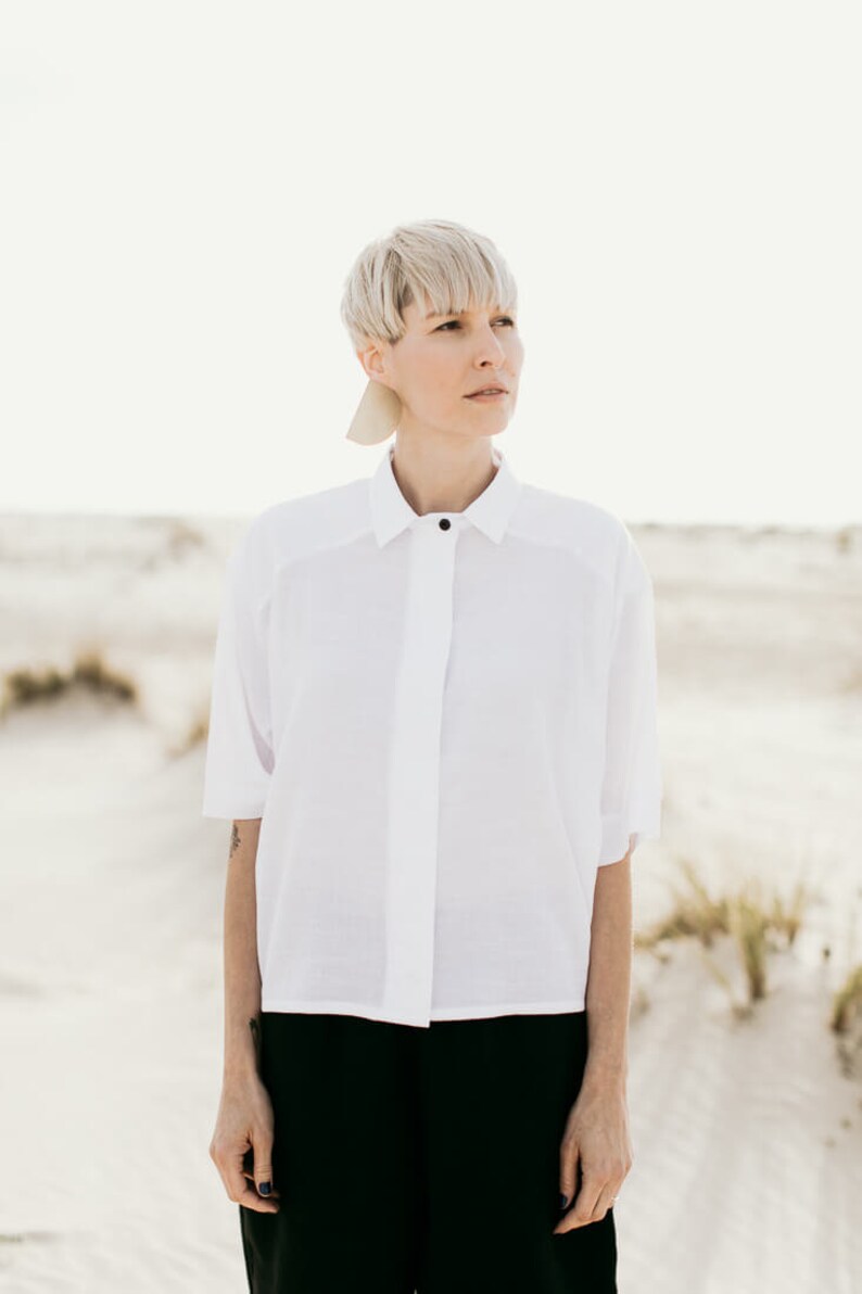 GOYA white crop shirt