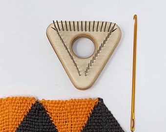 Original EquiTri Pin Loom Kit - F fine sett, for Sock/Fingering Weight Yarn