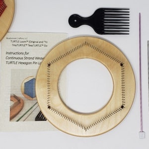 TexaTURTLE™ Hexagon Pin Loom Kit - 6" F - for Fingering/Sock Weight Yarn