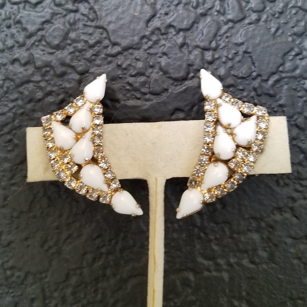 1940's Pear Shaped White W/ Accents of Rhinestones Clip Earrings, Milk Glass Stones, Unsigned Beauties, Prong Handset Stones, Wedding, Gala
