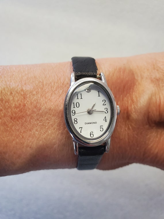 Vintage Ladies Diamond Quartz Timekeeper Watch W/… - image 5