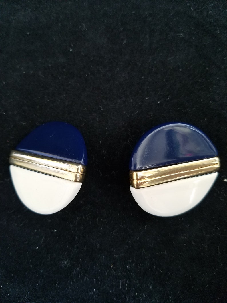 For Pierced Ears Round Blue /& White Earrings Regency Blue and White Lucite High Fashion Avant Garde Retro Gold Plated Strip Chunky