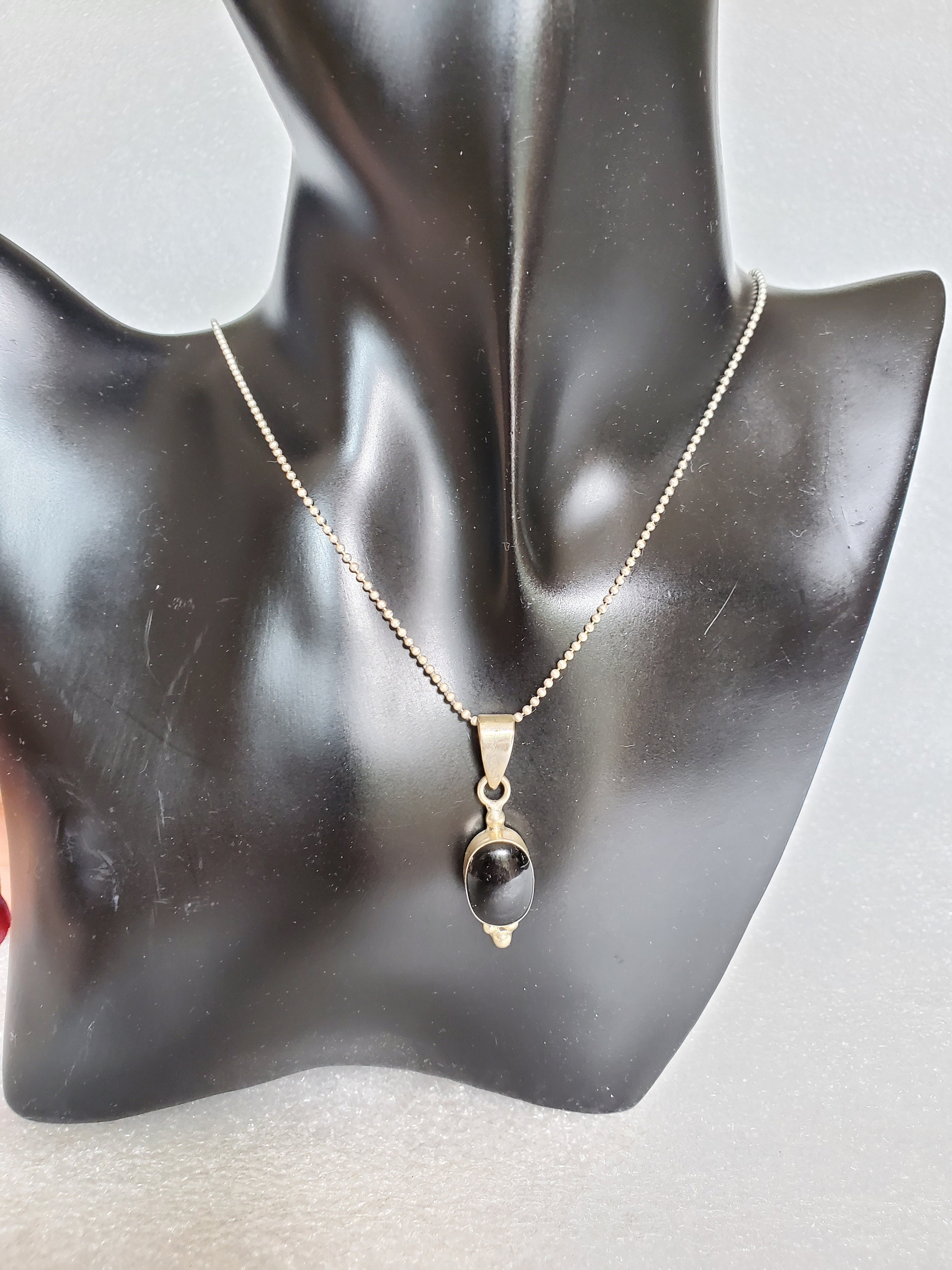 Taxco Sterling Silver & Onyx Pendant: Italian 925 Curb Chain