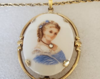 Vintage Limoges Porcelain Hand-Painted Cameo Pendant Necklace: French Jewelry