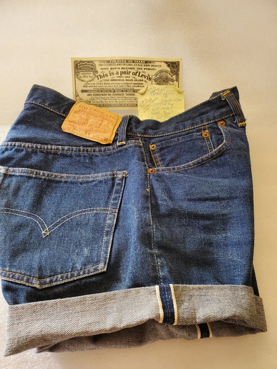 Cute levi shorts deals
