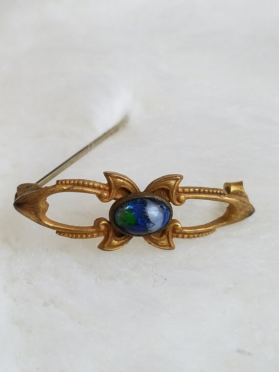 Pinchbeck brooch clearance