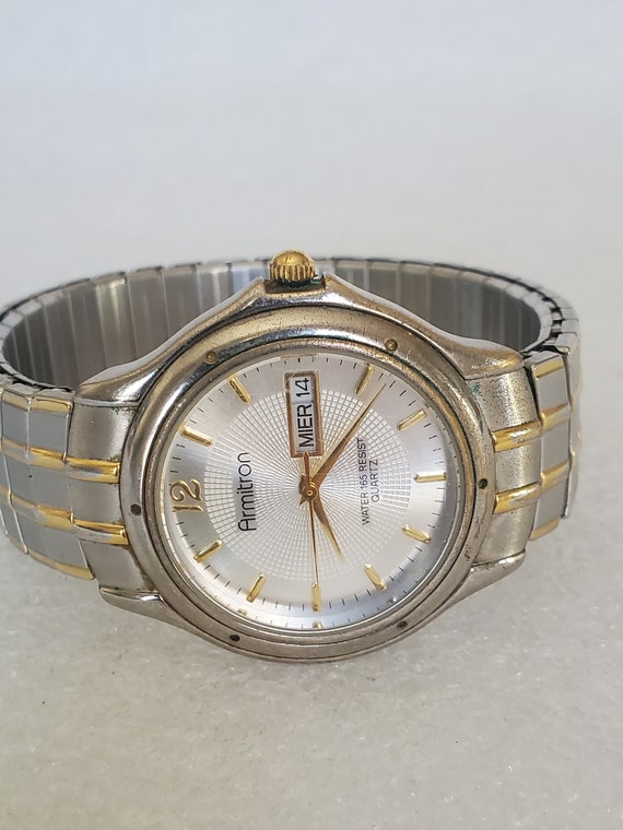 Vintage Chunky Men's Amitron Water Resistant Quartz Watch W/date