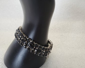 Elegant Silver Tone Emerald-Cut Black Cabochons Bracelet W/Safety Chain 7 1/2"L Gift For MOM