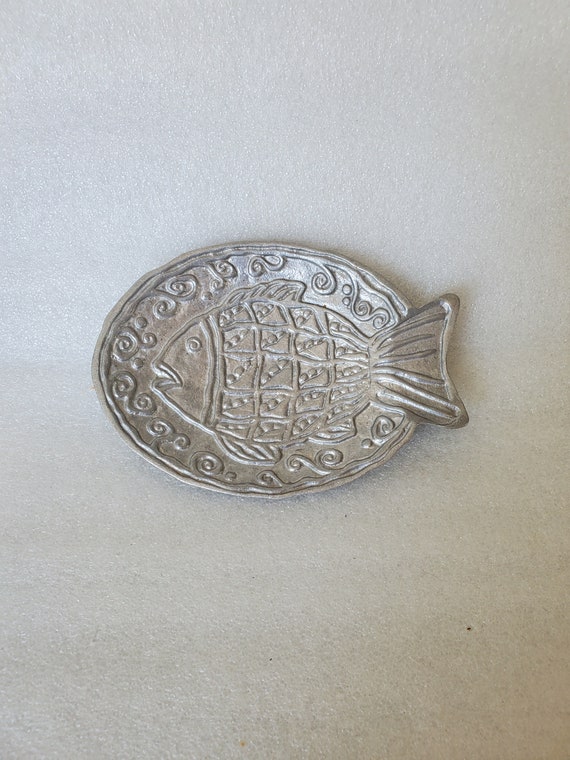 1995 Via Design Silver Tone Metal Fish Dish For F… - image 7