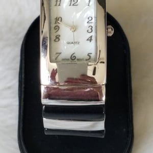 Vintage Metal & Black Plastic Ladies Quartz Cuff Watch Made By Japan Movt New Battery Installed
