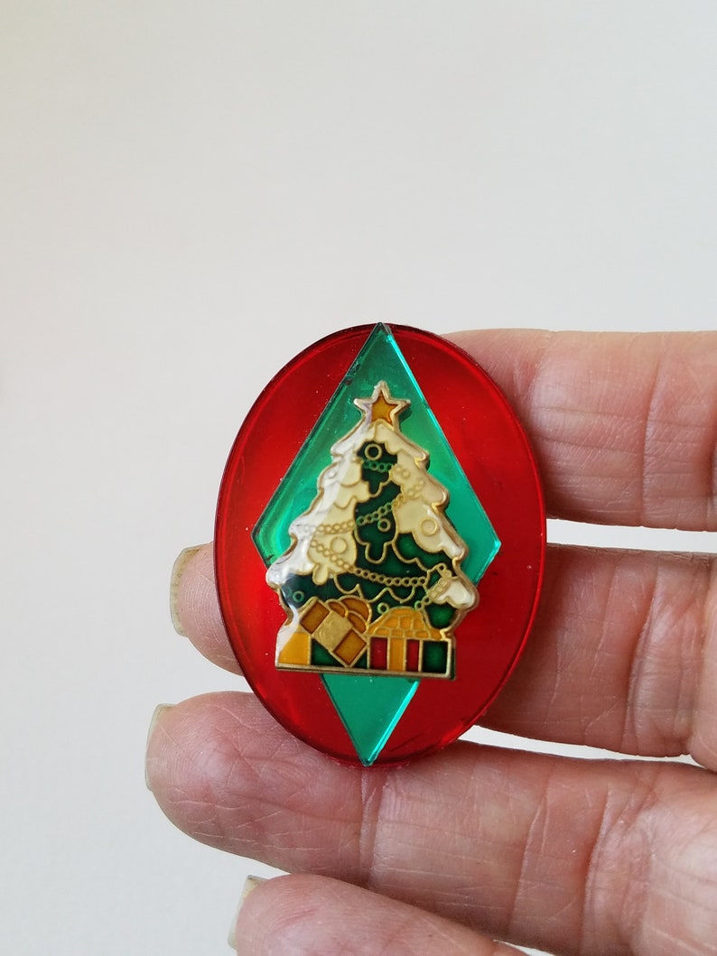 Christmas Jewelry Repurposed Clips Geometric Shapes Holiday Clip On/'s Season/'s Greetings Vintage Red Oval With Christmas Tree Earrings