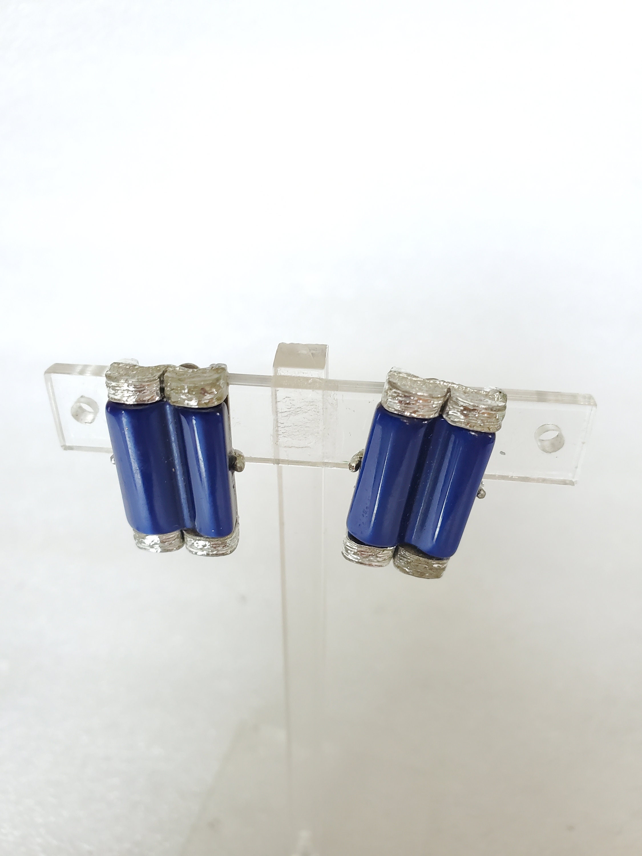 Vintage Coro Moonglow Earrings Blue Silver Tone Clip On 1950s 1950s Coro Light Blue Earrings main image 2