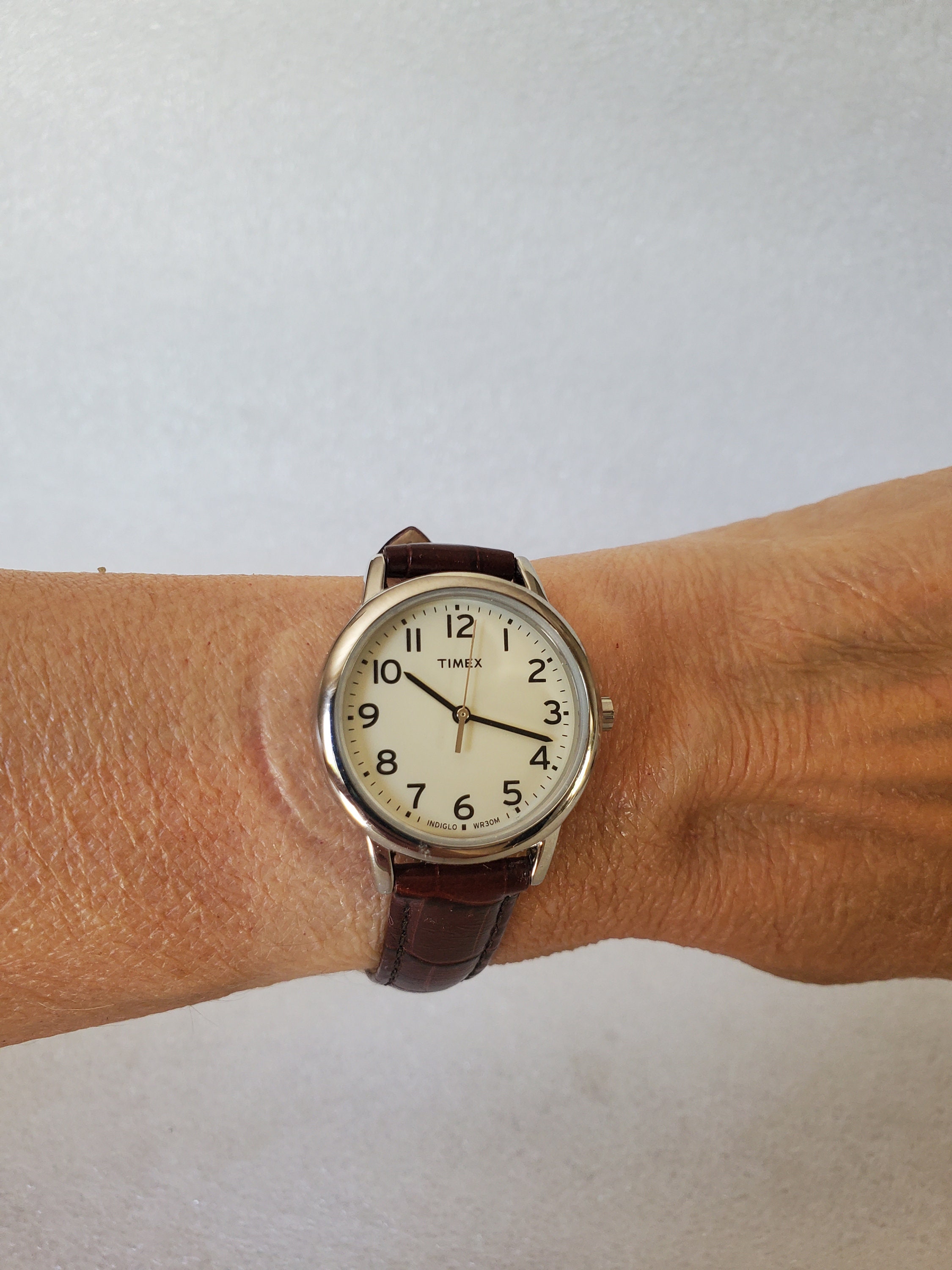 Women\'s Brown Vintage Leather Classic Easy Read Dial Small Analog Wrist Watch Womens Ladies Small PU Leather Strap Roman Numerals Oval  main image 4