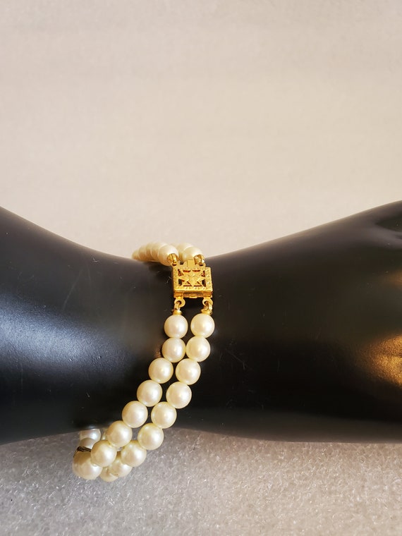 Timeless & Classic Faux Pearl Beaded Bracelet W/O… - image 3