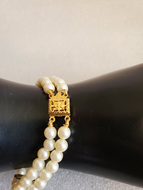Timeless & Classic Faux Pearl Beaded Bracelet W/O… - image 2