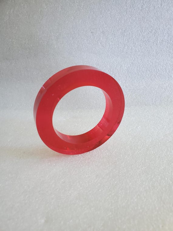 1970's Raspberry Lucite Bangle: The Mods - image 2