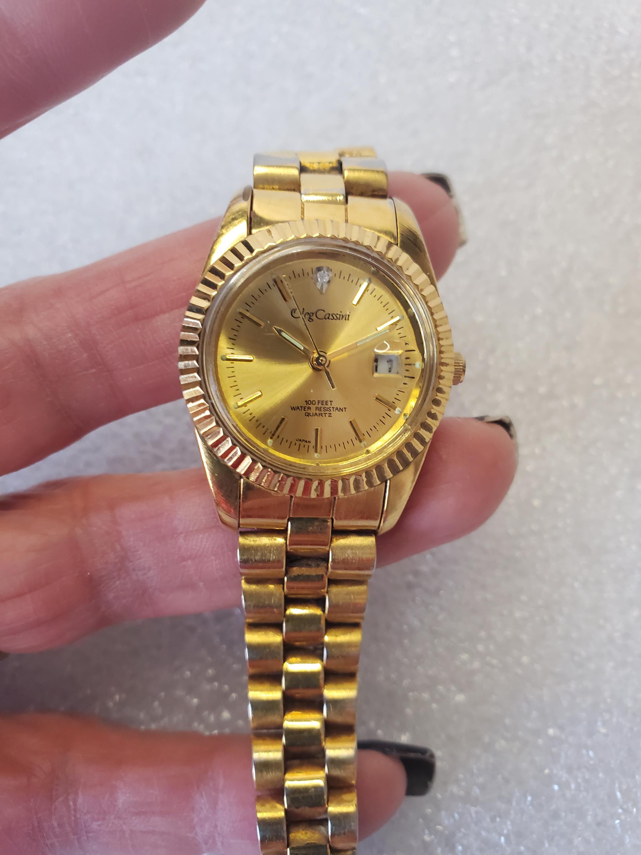 Oleg Cassini New in the box Designer Ladies Quartz Gold Tone Luxury Watch Vintage Ladies Oleg Cassini Diamond Quartz Watch W/big Round  main image 4