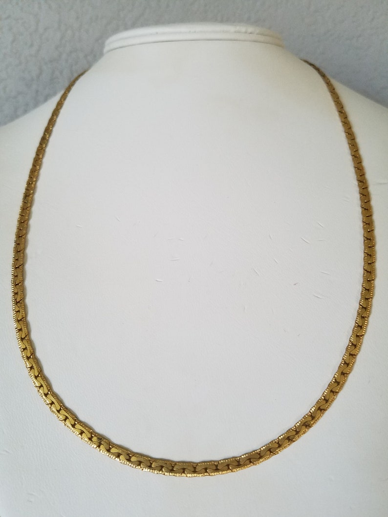 Gift For Him or Her 1980/'s Unisex Gold Tone Wide Chain Classic High Fashion 22 Long Gold Tone Chain Specialty Chain Unique Gift Cute