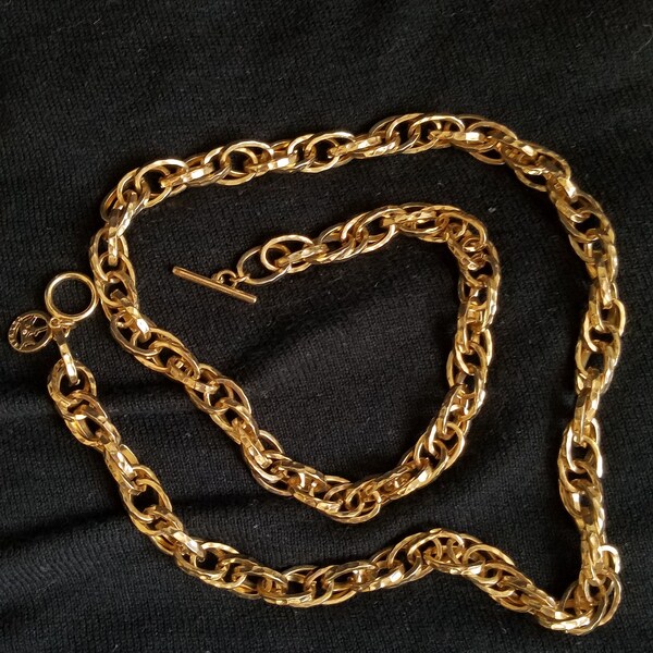 Vintage Multi- Use Crown Trifari Gold Tone Curb Link Chain Necklace Or Belt