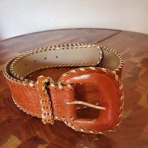 Cowgirl&#39;s &quot;The RITZ COLLECTION&quot; Wide Tooled Southwestern Style Belt With Large Buckle Made in Uruguay