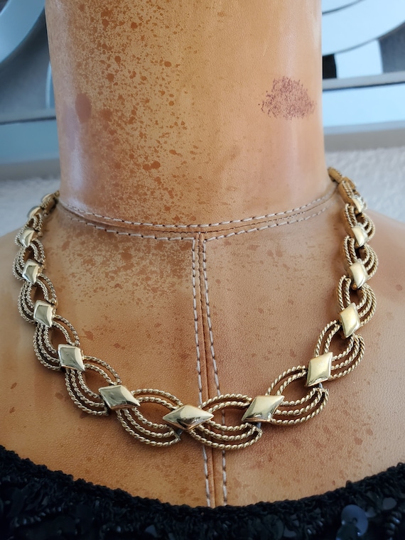 Collier Ras Du Cou Vintage Monet Doré Avec émail Noir - Longueur 41 Cm - Bijou Rétro Femme En Métal Doré