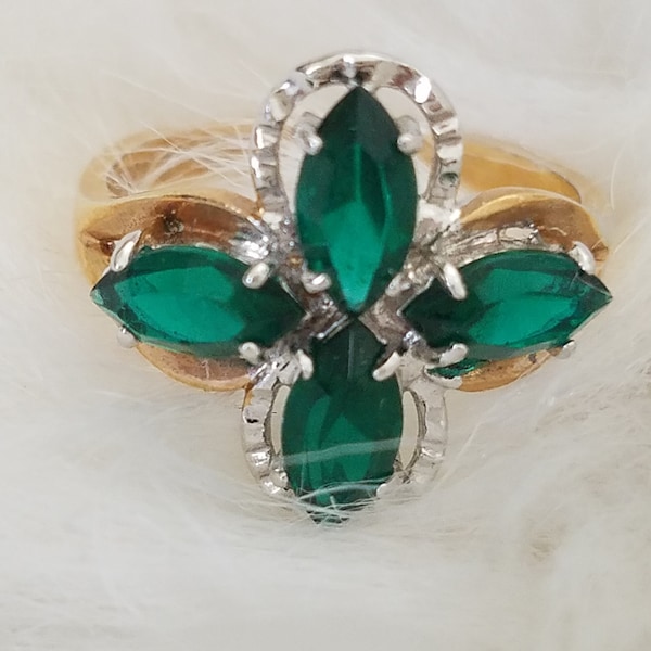 Vintage 14kt. GEC Green Marquis In 4 Petals Encrusted With Small Stones Ladies Cocktail Ring Mixed Metal