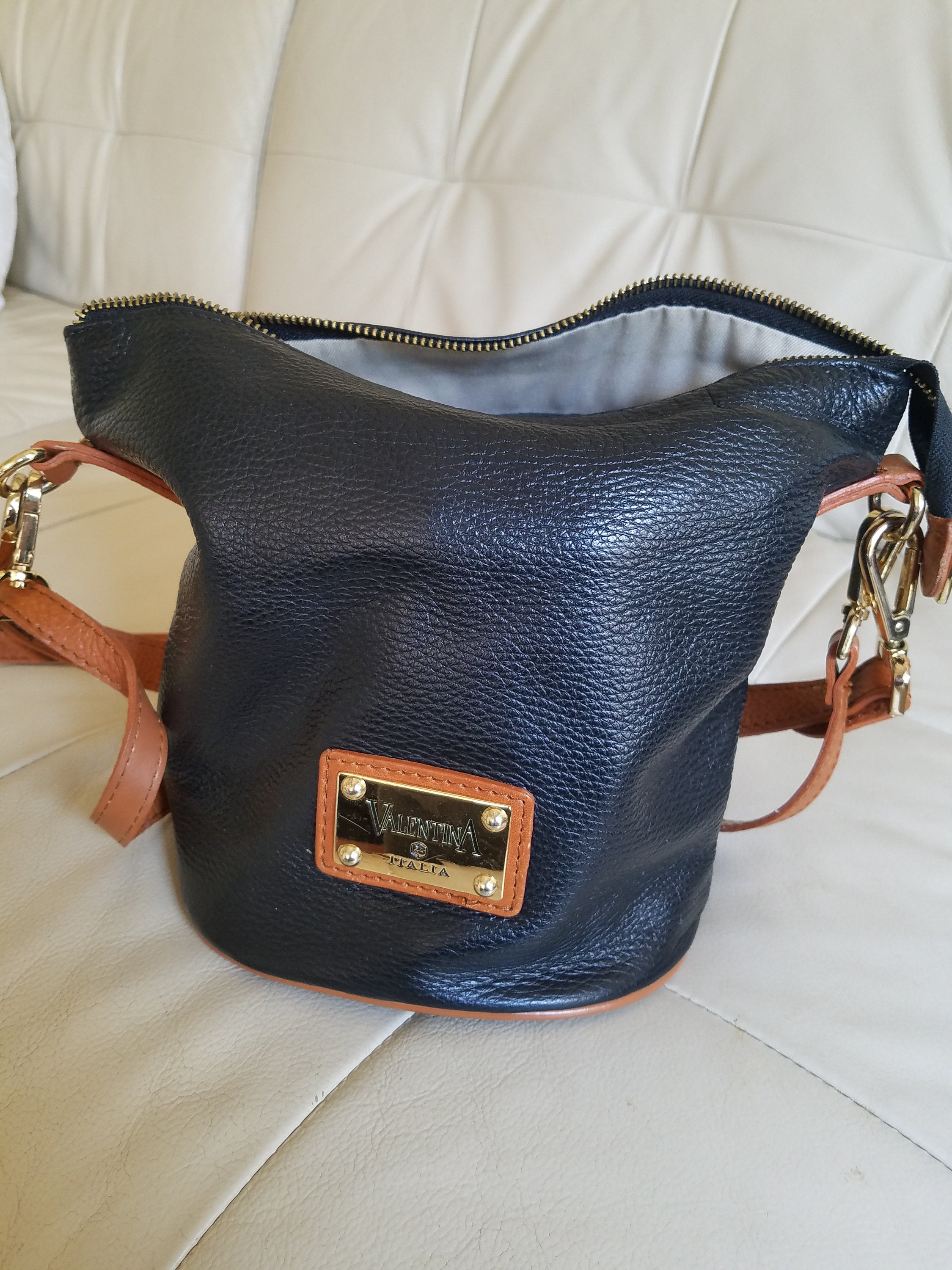 Shoulder bags Golden Goose - Valentina structured leather bag - G32WA214C1