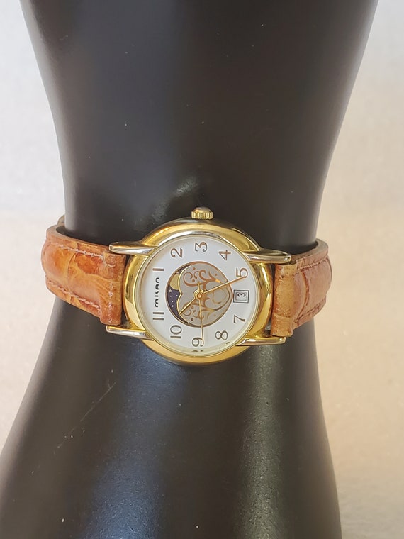 Ladies watch top new design