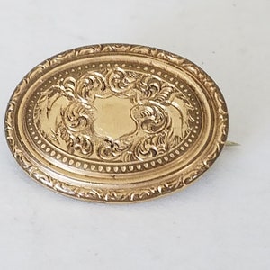 Antique Ornate Oval Small 14K Yellow Gold Victorian Engraved W/C-Clasp Brooch Fine Collectible Jewelry