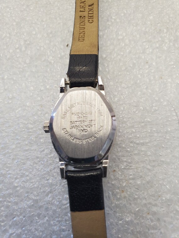 Vintage Ladies Diamond Quartz Timekeeper Watch W/… - image 9