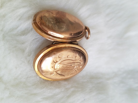 Antique Chunky 14K Rose Gold Engraved Locket Mono… - image 10