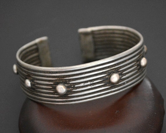Thick Sturdy!! Vintage Native American Navajo Sterling Silver Hand Wrought Bracelet Old Cuff Thick Sturdy!! Vintage Native American Navajo Sterling Silver Hand Wrought Bracelet Old Cuff