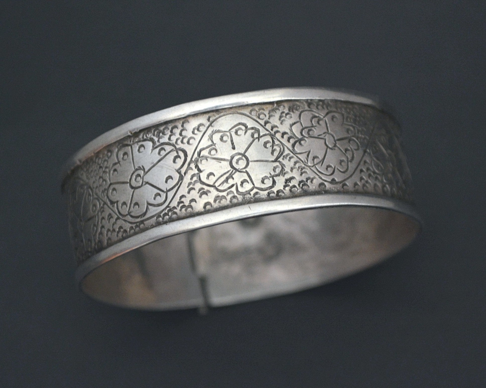 A parcel-gilt silver bowl, Northern India/ Central Asia, 4th