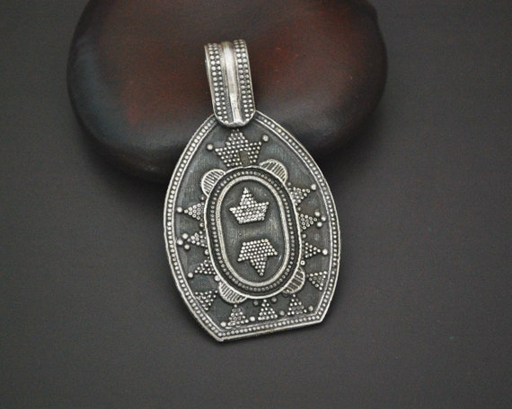 Ethnic Silver Pendant with Dotwork - Ethnic Jewelr
