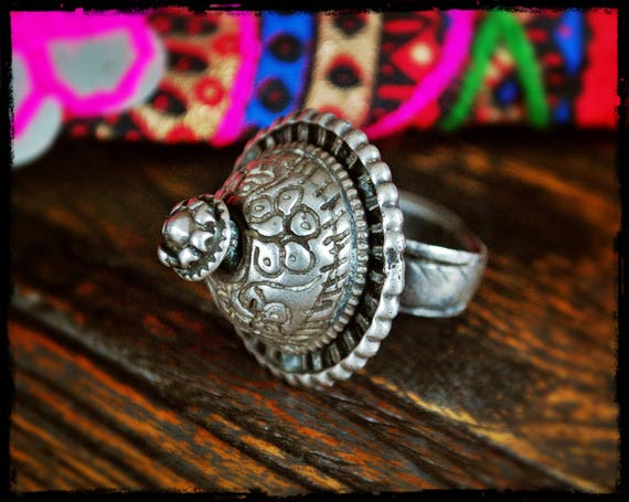 Unisex Handmade Twill Hand Carved 925 Sterling Silver Band Ring Size 9 US,  Weight: 5.1 Gm at Rs 1599/piece in Jaipur