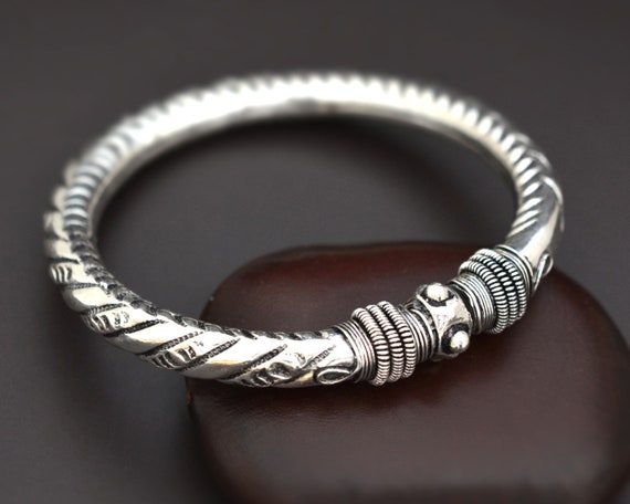 Bracelet 1808 Indian & Tomahawk Cuff Bracelet - Clint Orms Engravers &  Silversmiths