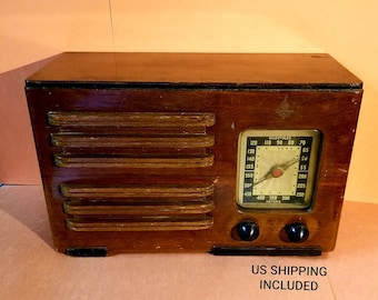 Emerson Tabletop AM Radio Working DQ-334 1940 Wood Ingraham Cabinet Free Shipping