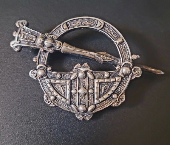 Tara Brooch Sterling Silver Hallmarked JMCo Dubli… - image 1