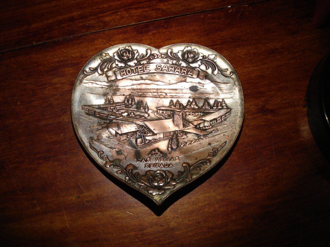 Hotel Sahara 1950s Las Vegas Souvenir Dish Ashtray Vintage FREE