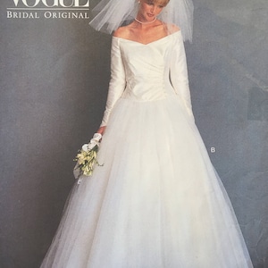 Vogue Bridal Original Off the Shoulder and Dropped Waist Wedding, Evening, Bridesmaid Gown, 2 Sleeve, 2 Skirt Option Size 6-10 Pattern 1534