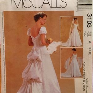 McCalls Bridal Gown Princess Seams Sweetheart Neckline 2 Sleeve Options,Veil 3 Dress Styles, Optional Bustle Back Sizes 6-8-10/Pattern #3103