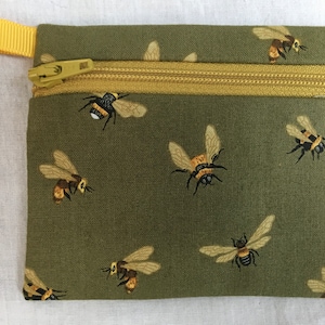 Abejas en el monedero de cremallera plana oliva, billetera de tarjeta de crédito, bolsa para auriculares, soporte para iPod