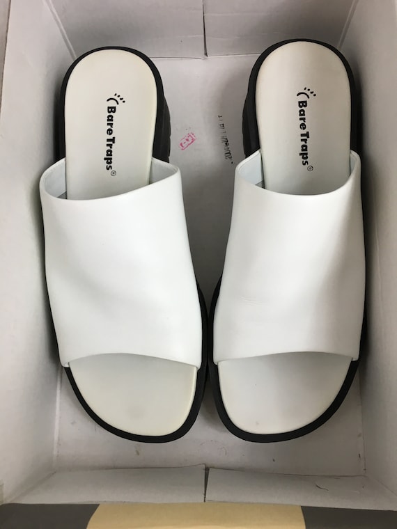 baretraps pierce sandals