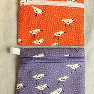 Monedero plano con cremallera de Piper Birds, billetera para tarjetas de crédito, estuche para AirPods, estuche para accesorios