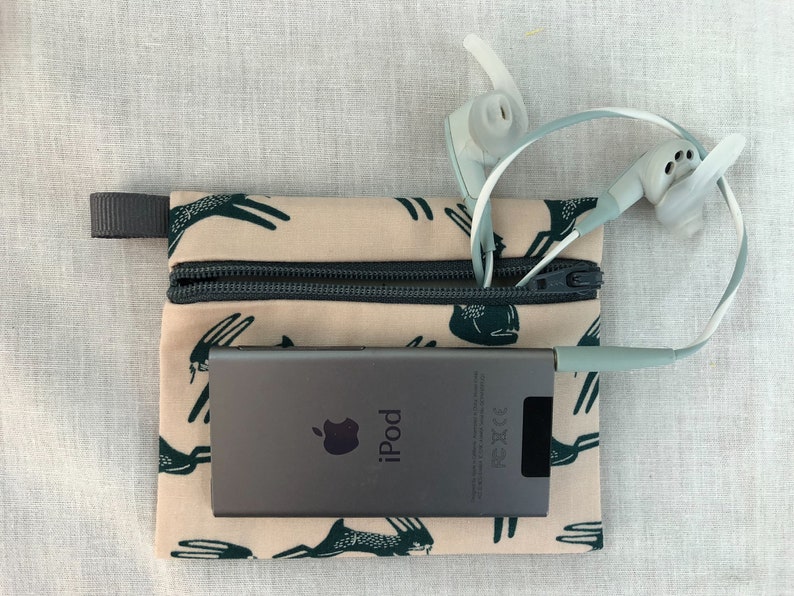 Credit Card Music player Pouch Earbud Cardinal Birds Zipper Coin Purse