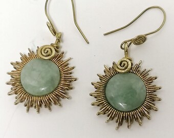 Earrings sun bright jade brass