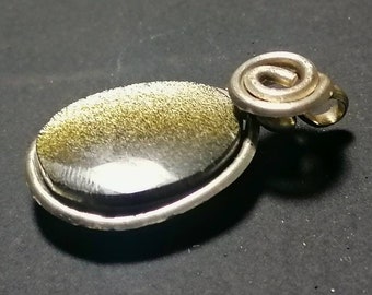 Small gold obsidian pendant 25 x 16 mm